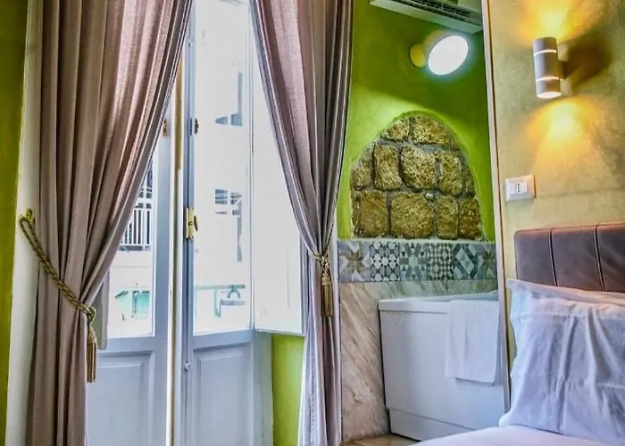 Le Vomero Naples